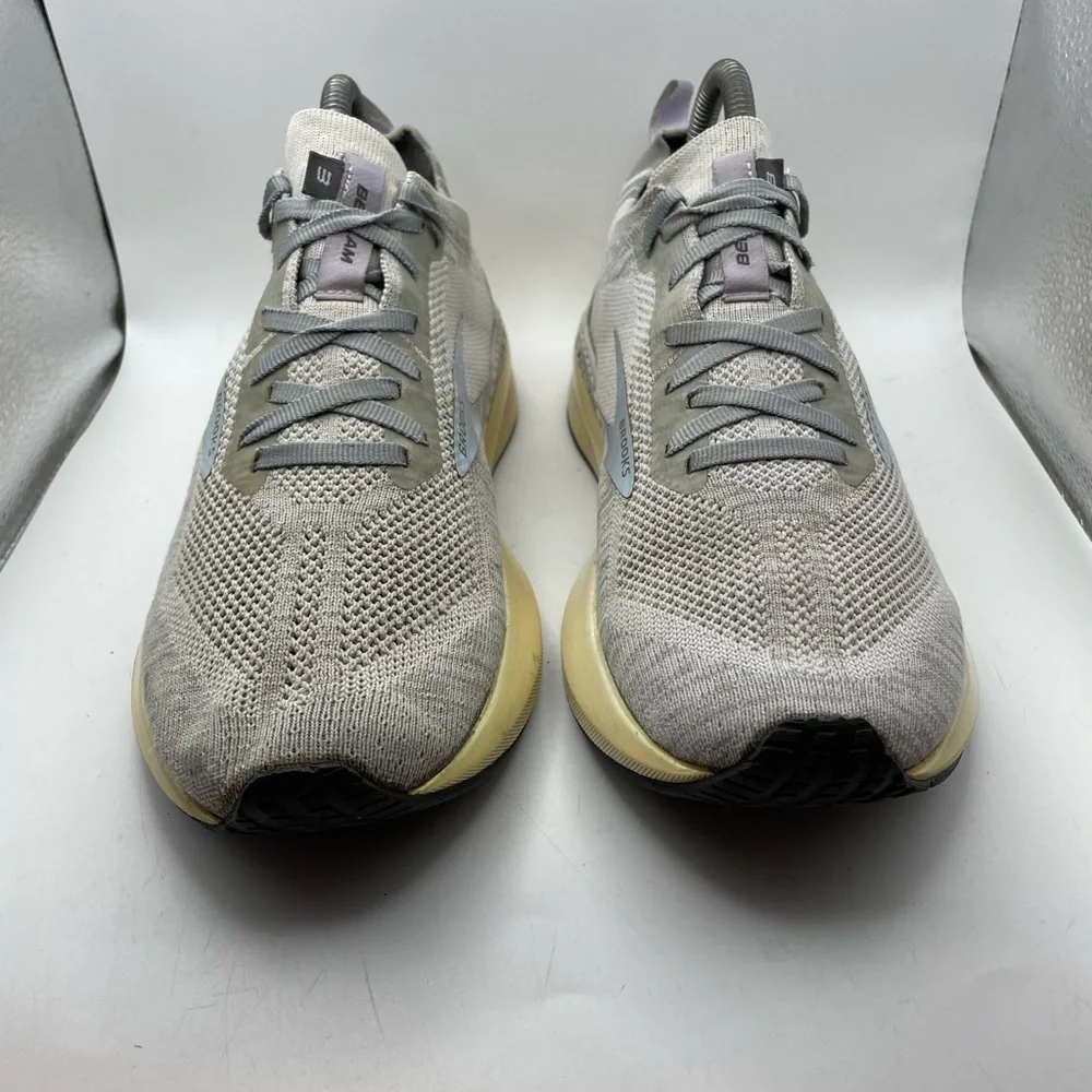 Brooks Bedlam 3 womens gray sneakers size 9